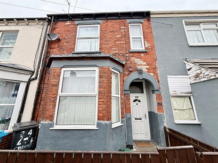 4 Bedroom Property To Rent In Cholmley Street, Hull, HU3