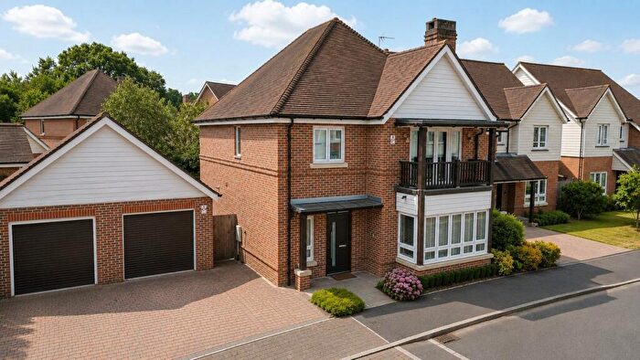 4 Bedroom Detached House For Sale In Willowbourne, Fleet, GU51