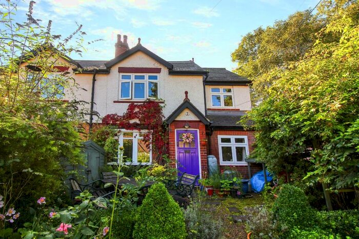 3 Bedroom Semi-Detached House To Rent In Dene Avenue, Rowlands Gill, Tyne And Wear, NE39