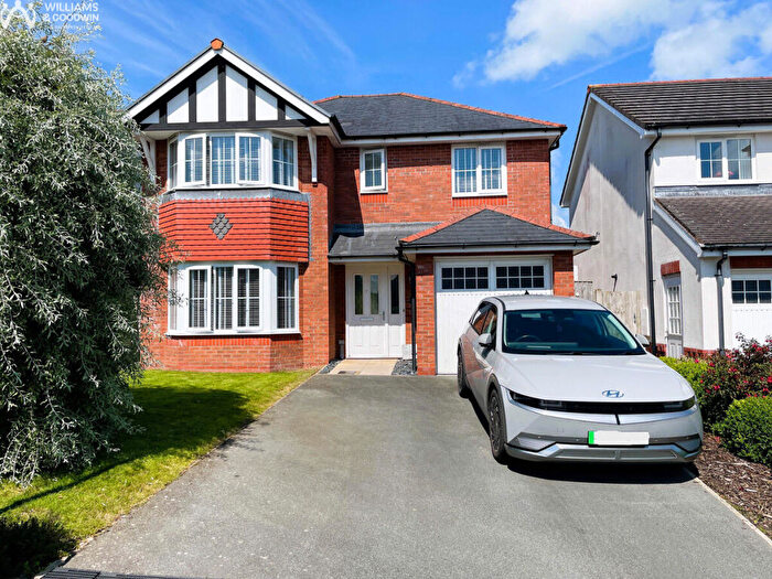 4 Bedroom Detached House For Sale In Pant Y Briallu, Benllech, Anglesey, LL74