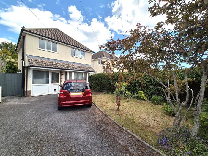 2 Bedroom Maisonette To Rent In Herbert Avenue, Parkstone, Poole, Dorset, BH12