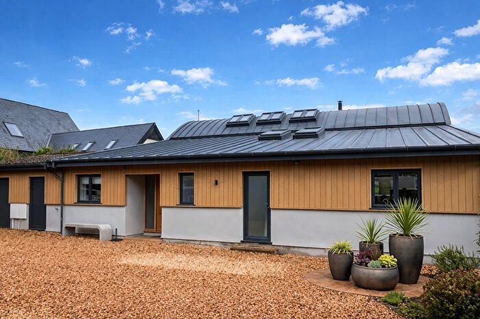 3 Bedroom Semi-Detached Bungalow To Rent In Nempnett Thrubwell, Bristol, BS40