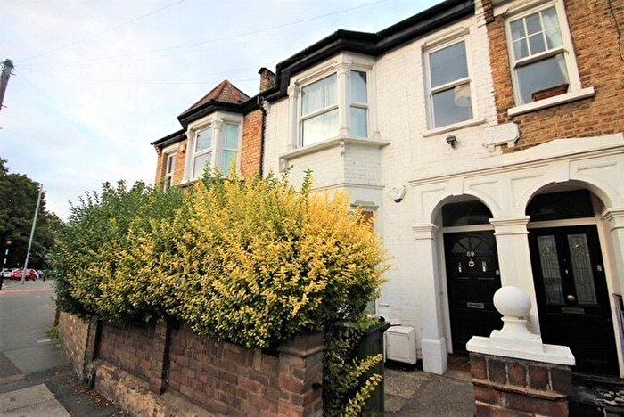 2 Bedroom Flat To Rent In Shernhall Street, Walthamstow, E17