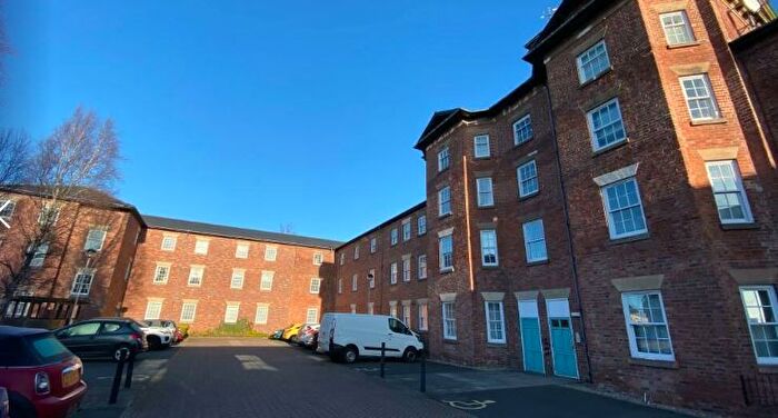 1 Bedroom Flat To Rent In Nightingale Close, Chesterfield, S41