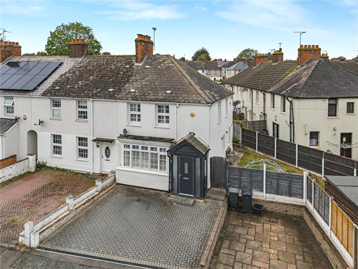 3 Bedroom End Of Terrace House For Sale In Beech Road, Dartford, Kent, DA1