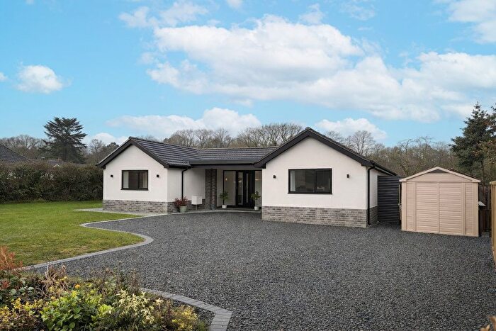 3 Bedroom Detached Bungalow For Sale In Kooyong Close, East Wellow, Romsey, SO51