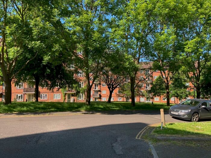 2 Bedroom Flat To Rent In Whitnell Way, London, SW15