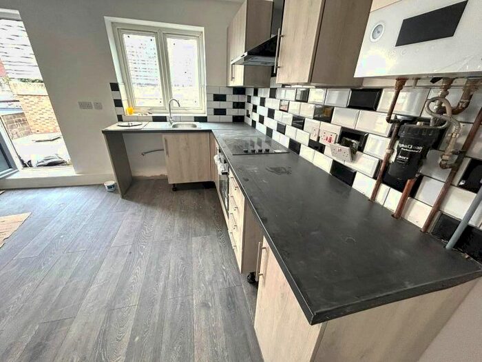 1 Bedroom Flat To Rent In Ley Street, Ilford, IG2