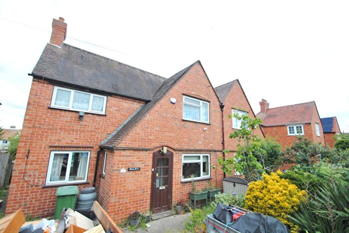 4 Bedroom Semi Detached House For Sale In Byron Road, Cheltenham, GL51