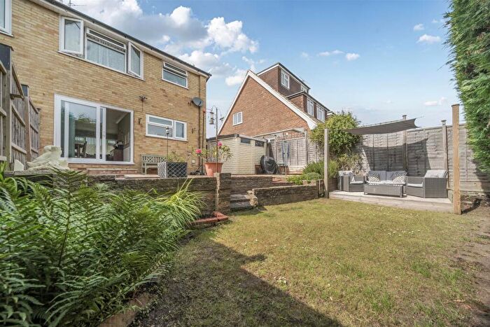 3 Bedroom Semi-Detached House For Sale In Tyne Close, Worthing, BN13