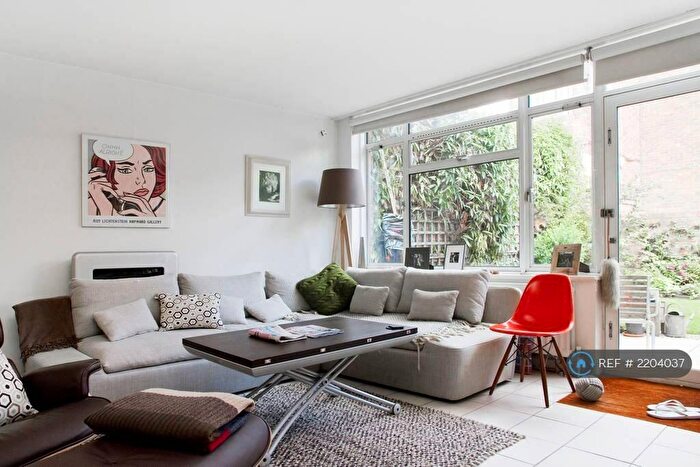 3 Bedroom Maisonette To Rent In Chatham Road, London, SW11