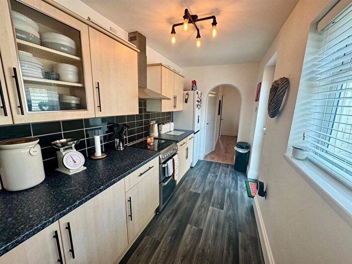 2 Bedroom Terraced House For Sale In Spring Bank, Scarborough, YO12
