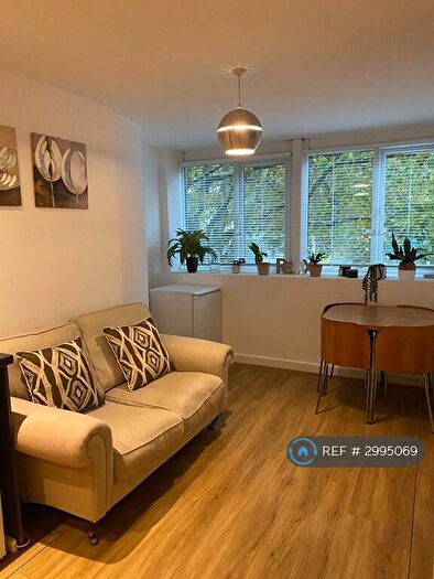2 Bedroom Flat To Rent In Enterprise House, Portsmouth, PO1