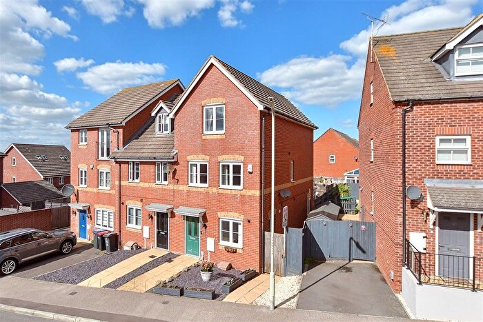 4 Bedroom End Terrace House For Sale In Talmead Road, Herne Bay, Kent, CT6