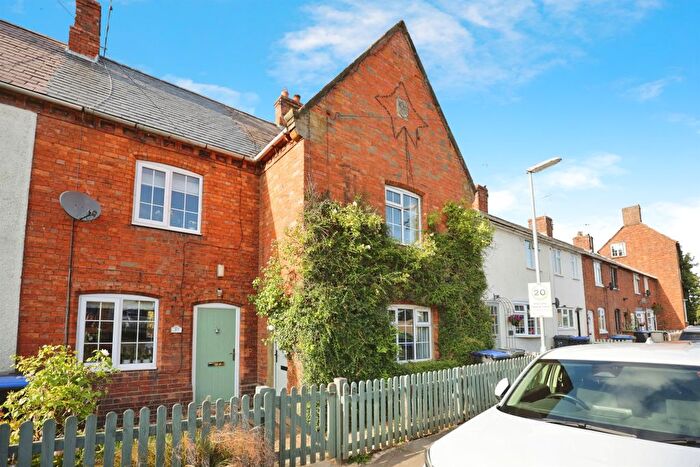 2 Bedroom Semi-Detached House For Sale In Daventry Road, Norton, Daventry, NN11