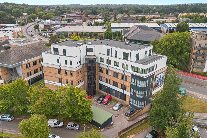 1 Bedroom Apartment For Sale In London Road, Bracknell, Berkshire, RG12