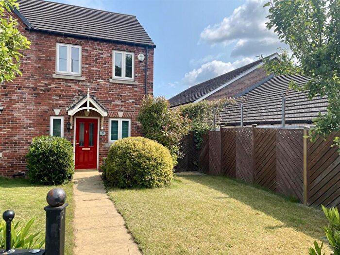 2 Bedroom Semi-Detached House To Rent In Mayflower Way, Wombwell, Barnsley, S73