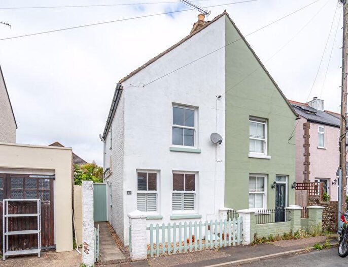 2 Bedroom Semi-Detached House For Sale In Victoria Road, Chichester, PO19