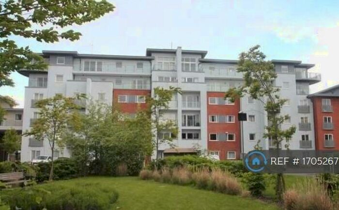 1 Bedroom Flat To Rent In Stanton House, Aylesbury, HP21