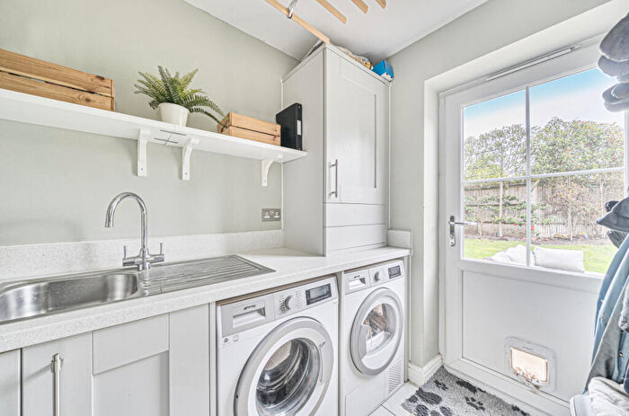 3 Bedroom Detached House For Sale In Tower Gardens, Mortimer Common, Reading, Berkshire, RG7