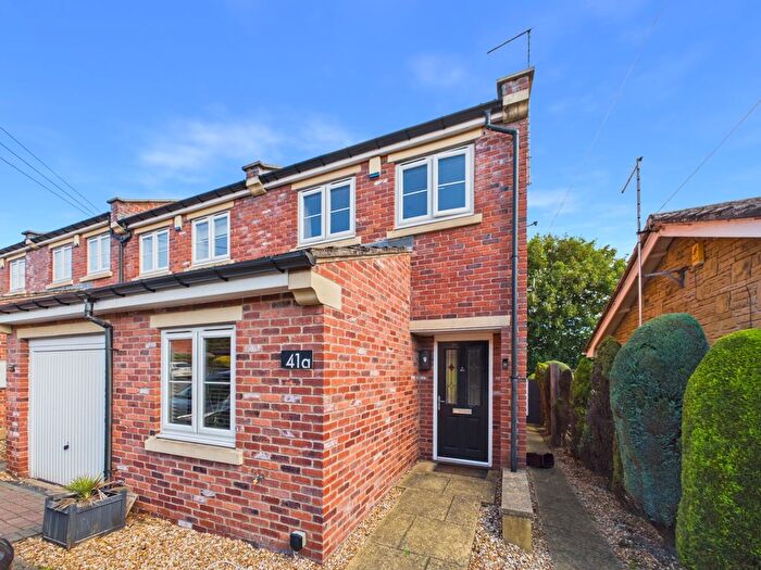 2 Bedroom End Terrace House For Sale In Peveril Road, Eckington, Sheffield, South Yorkshire, S21