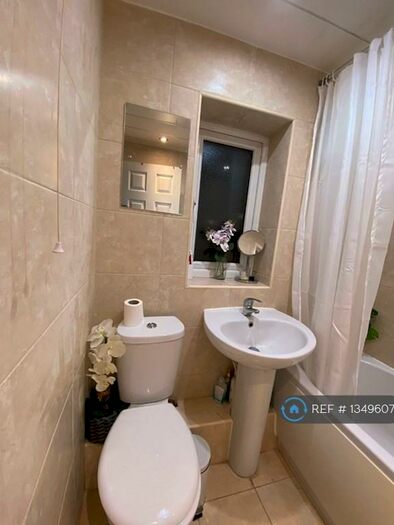 1 Bedroom Flat To Rent In South Shields, South Shields, NE33