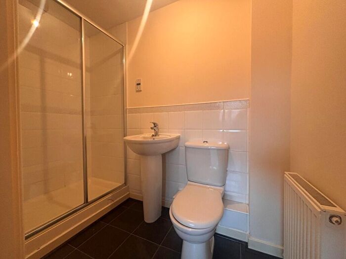 2 Bedroom Flat To Rent In Avenuepark Street, Maryhill, Glasgow, G20