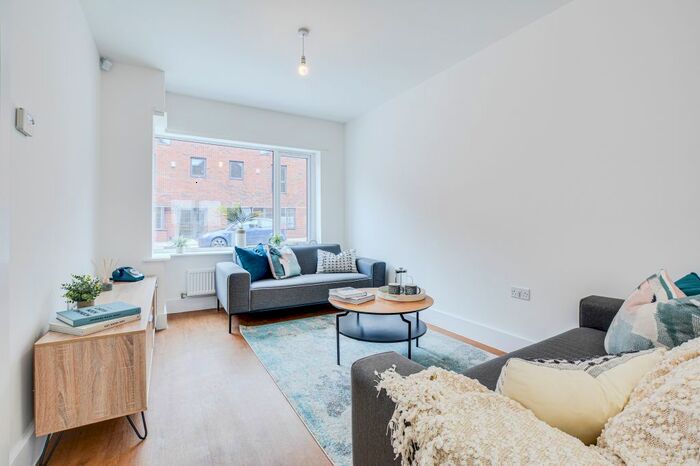 4 Bedroom Terraced House To Rent In Wynnstay Street, Liverpool, L8