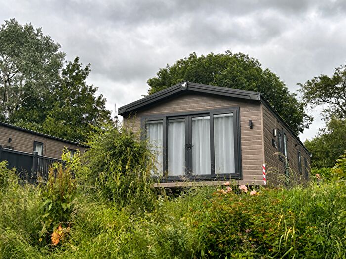 2 Bedroom Park Home For Sale In Bentham Road, Ingleton, Carnforth, LA6