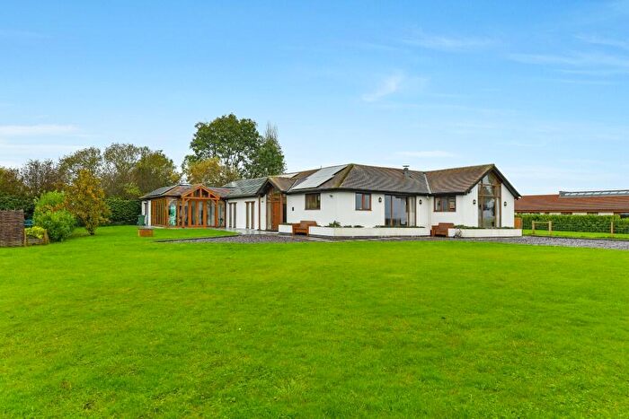 3 Bedroom Detached House For Sale In Bridle Road, Burton Joyce, Nottingham, NG14