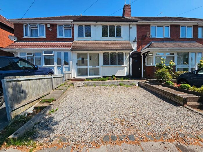 3 Bedroom House To Rent In Chelmorton Road, Birmingham, B42