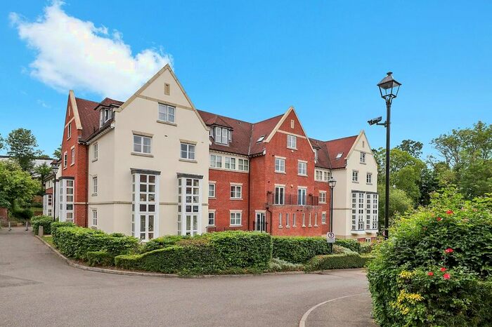 1 Bedroom Flat To Rent In Cottage Close, Harrow On The Hill, Middlesex, HA2