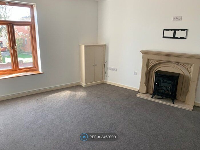 1 Bedroom Flat To Rent In Market Street, South Normanton, Alfreton, DE55