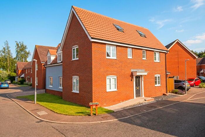 4 Bedroom Detached House For Sale In Windsor Park Gardens, Sprowston, Norwich, NR6