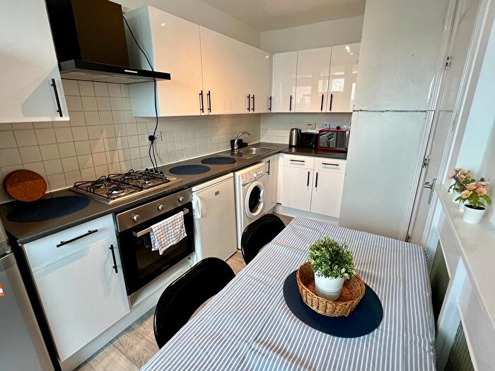 3 Bedroom Flat To Rent In Abbey Road, St Johns Wood, Camden, Maida Vale, London, NW8