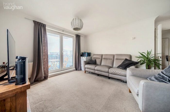 2 Bedroom Flat To Rent In St. Vincents Court, The Strand, Brighton, BN2