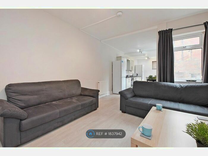 5 Bedroom Terraced House To Rent In Sharrow Vale Road, Sheffield, S11