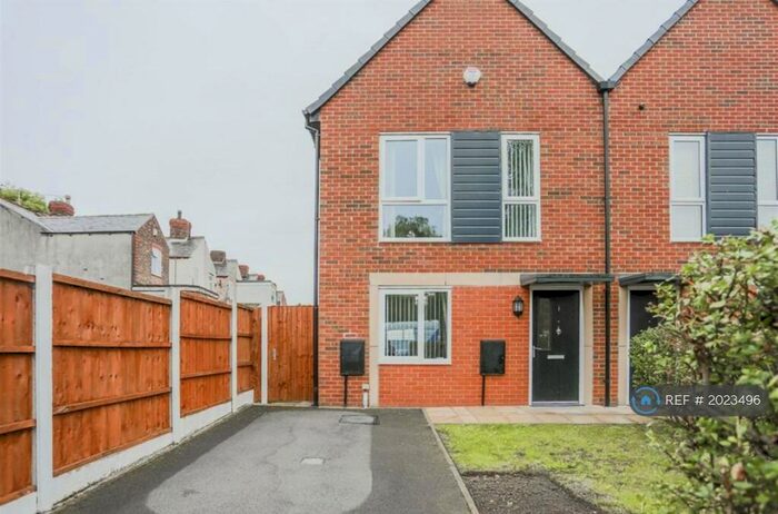 2 Bedroom Semi-Detached House To Rent In Innings Drive, Salford, Manchester, M6