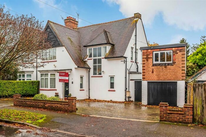 5 Bedroom Property For Sale In Beresford Road, Cheam, SM2