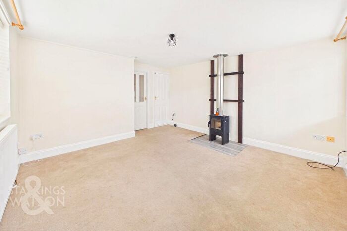 4 Bedroom Semi Detached House For Sale In King Street, New Buckenham, Norwich, NR16