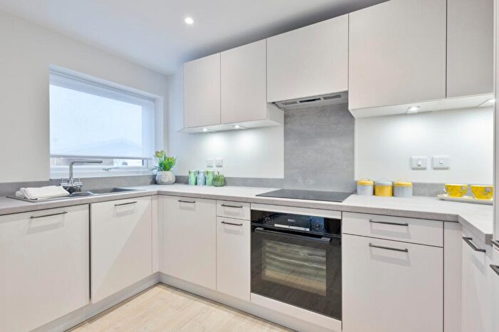 2 Bedroom Apartment For Sale In South Road, Hythe, Kent, CT21