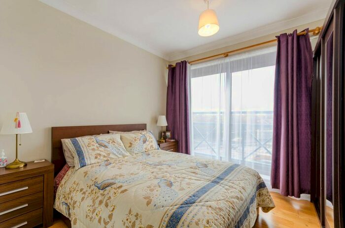 2 Bedroom Flat To Rent In Lady Booth Road, Kingston, Kingston Upon Thames, KT1