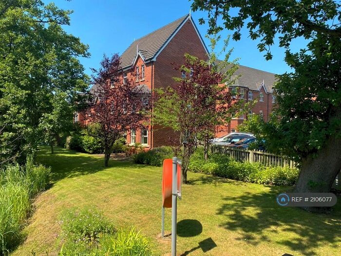 2 Bedroom Flat To Rent In Moss Hey, Wirral, CH63