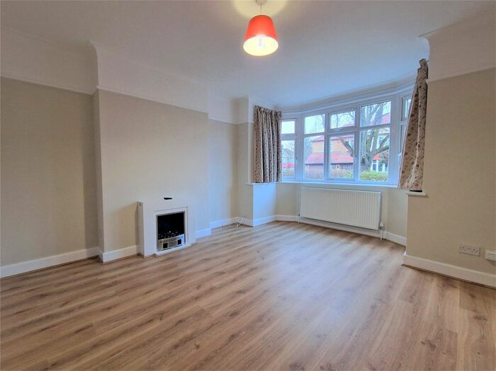 3 Bedroom Semi-Detached House To Rent In Elm Close, Harrow, HA2