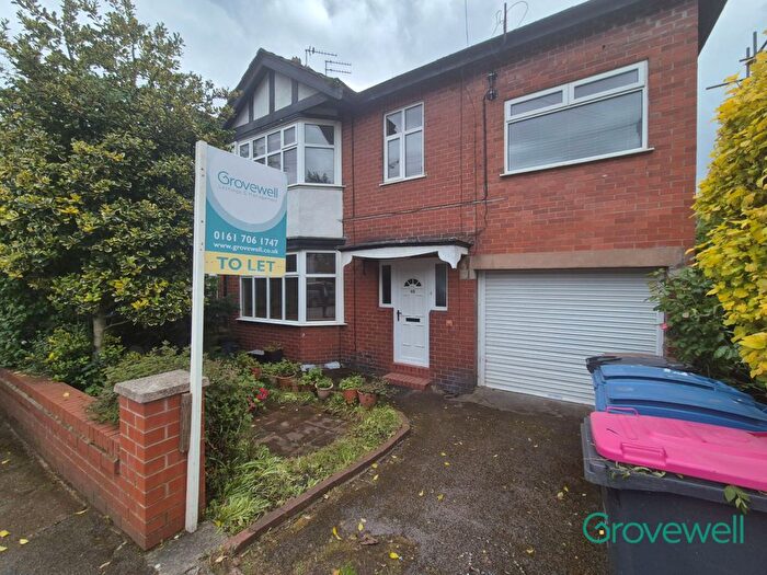4 Bedroom Semi-Detached House To Rent In Norwood Avenue, Salford, M7