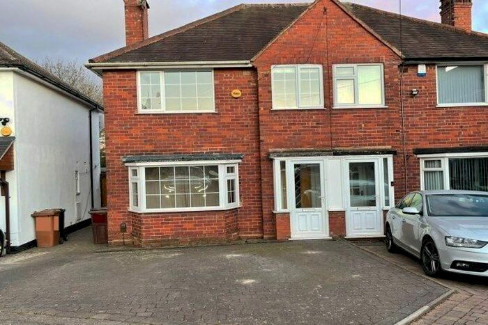 3 Bedroom Property To Rent In Cotman Close, Birmingham, B43