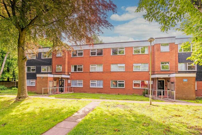 2 Bedroom Flat To Rent In Sylvan Grove, Shirley, Solihull, B90