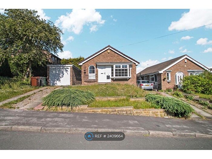 2 Bedroom Bungalow To Rent In Abbeydale Oval, Leeds, LS5