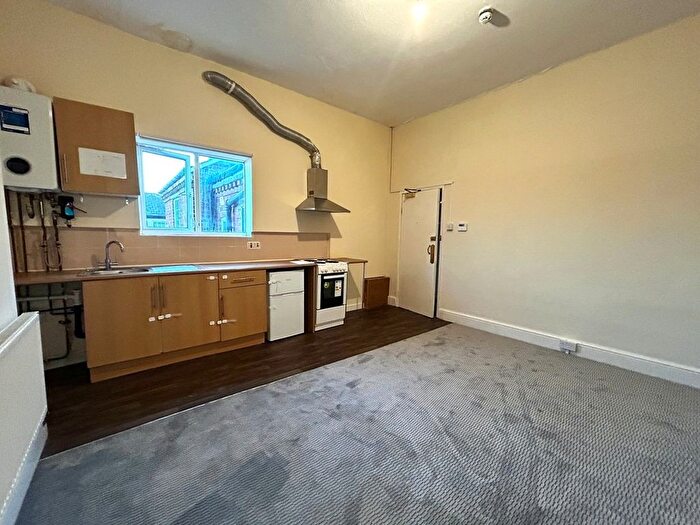 Studio To Rent In Duchess Parade, West Bromwich, B70