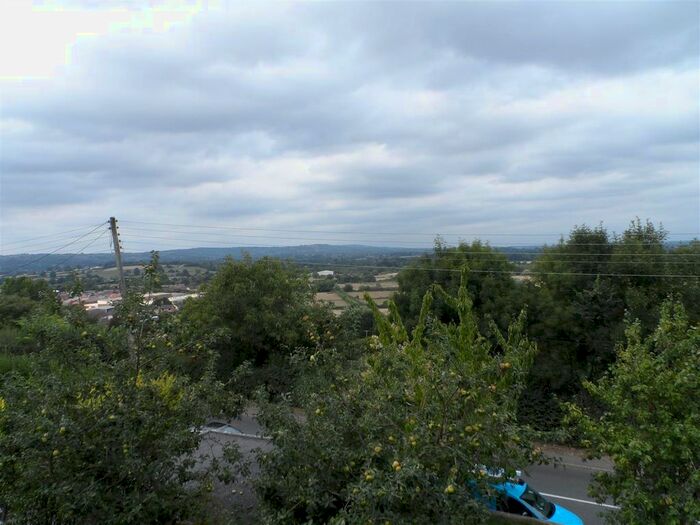 3 Bedroom Semi-Detached House To Rent In The Beacon, Ilminster, TA19